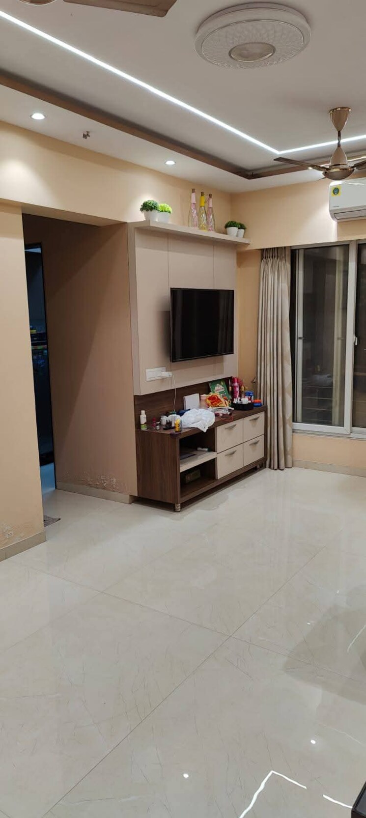 Room, shri-neelkanth-vraj-vihar-chs 1 Bedroom 451 Sq.Ft. Apartment In Borivali East Mumbai 8348782