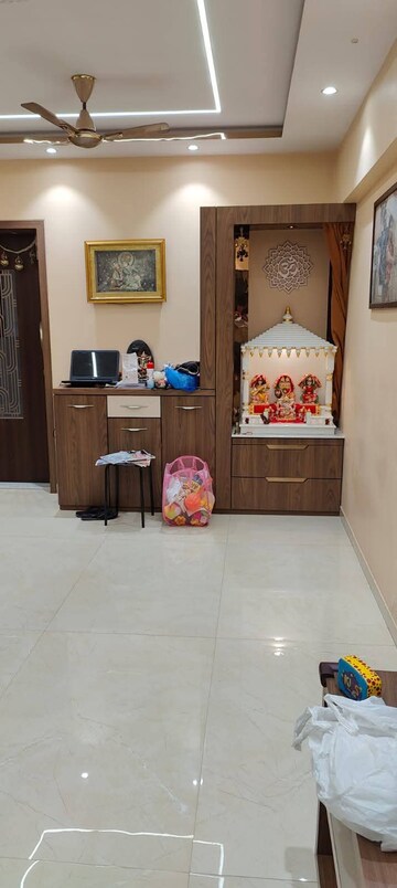 Furnished Amenities in 1 BHK Apartment at Shri Neelkanth Vraj Vihar CHS, Borivali East – for Sale