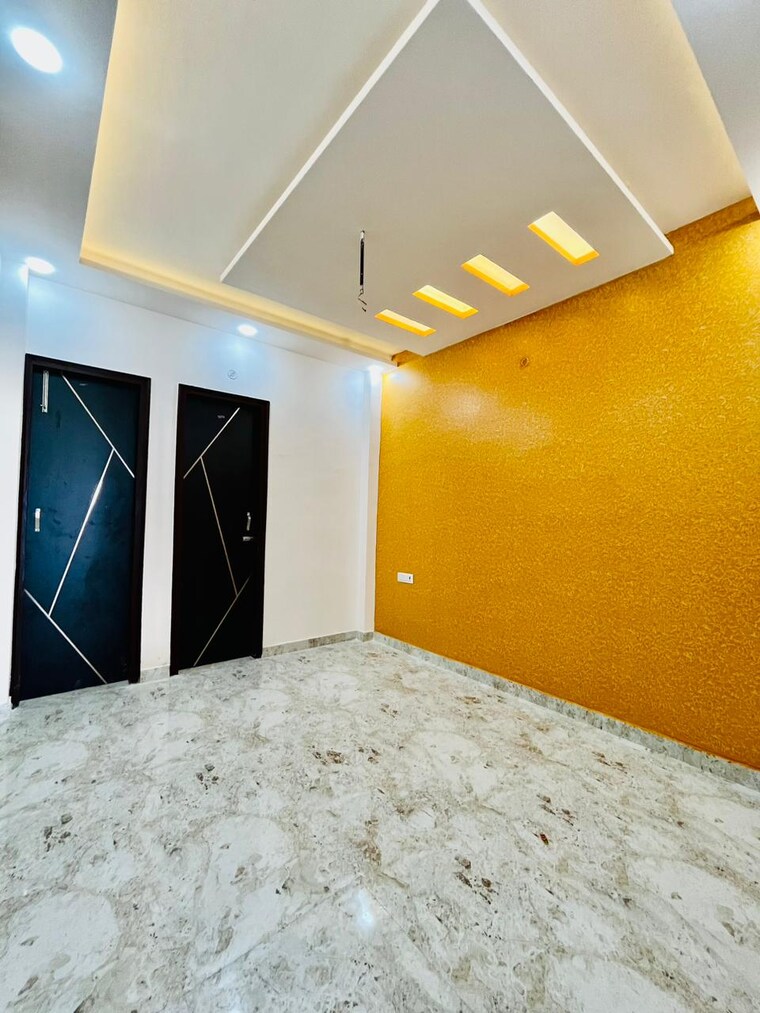 Room, madhavpuram 3 Bedroom 128 Sq.Yd. Builder Floor In Madhavpuram Meerut 8348798