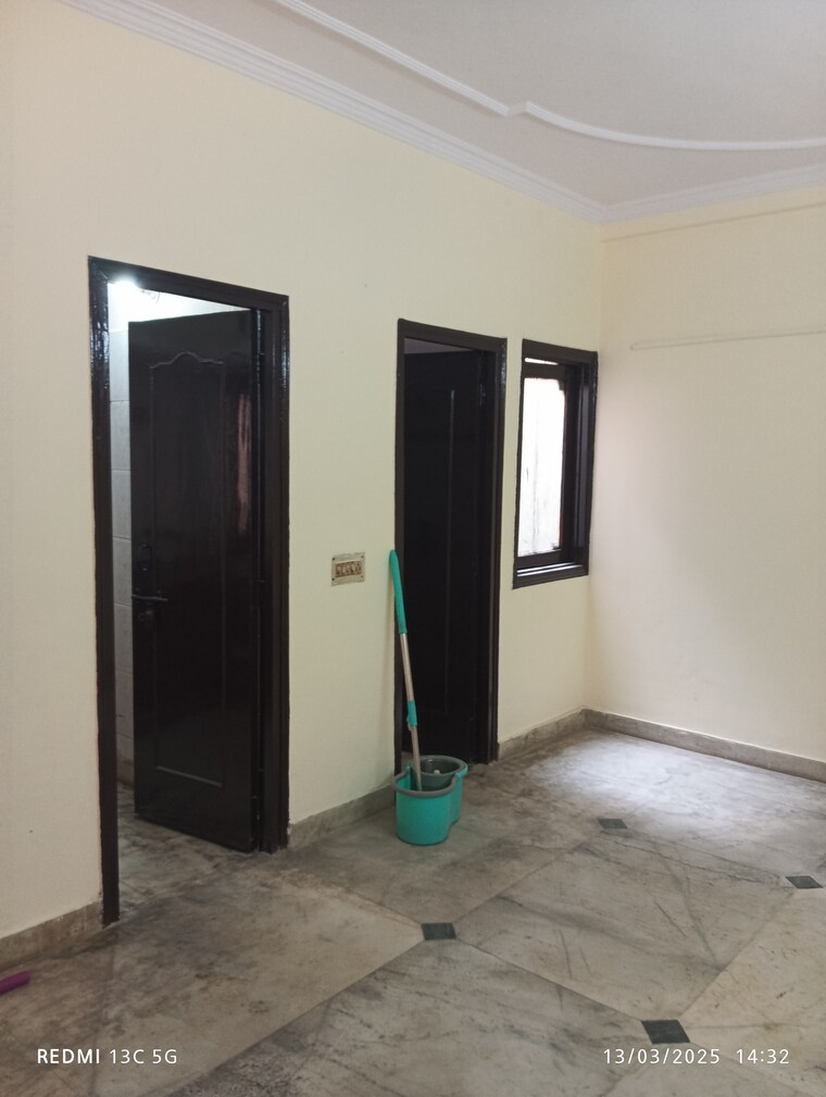 Room, shalimar garden 2 Bedroom 900 Sq.Ft. Builder Floor In Shalimar Garden Ghaziabad 8348814