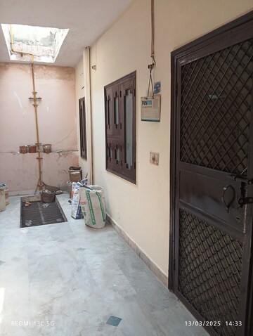 Room in 2 BHK Builder Floor at Shalimar Garden – for Sale