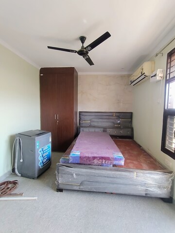 Living Room in 3 BHK Builder Floor at Sector 40 – for Rent