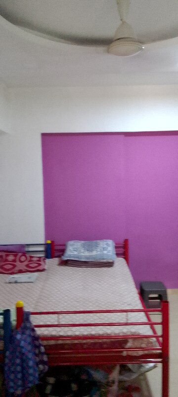 Room in 2 BHK Apartment at Kanchan - Mrig Apartment, Andheri East – for Rent