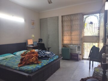 Bedroom in 3 BHK Apartment at Pioneer Park Phase 1, Sector 61 – for Sale