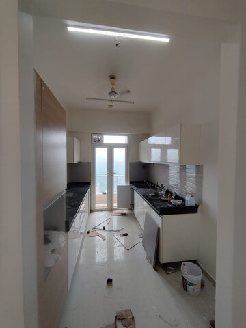 Bathroom in 3 BHK Apartment at Omkar Alta Monte, Malad East – for Rent