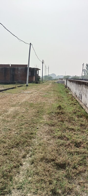  Plot – Exterior View View at Jankipuram Extension - for Sale