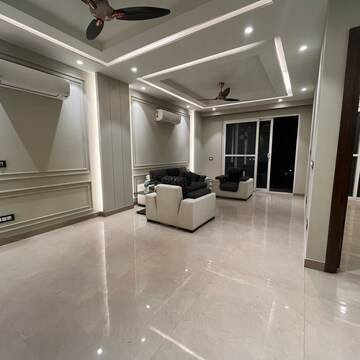 Parking in 3 BHK Builder Floor at Ansal Sushant Lok I, Sector 43 – for Rent