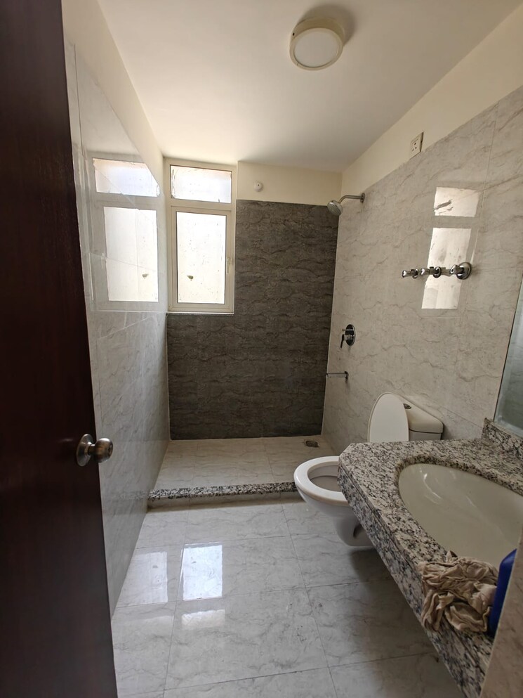 Bathroom, m3m-woodshire 3 Bedroom 1943 Sq.Ft. Apartment In Sector 107 Gurgaon 8349171