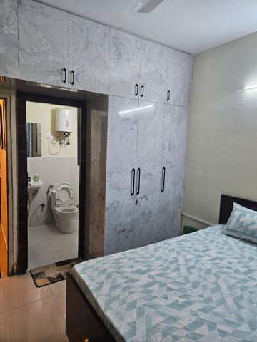 2 BHK Apartment For Rent in Pyramid Elite, Sector 86