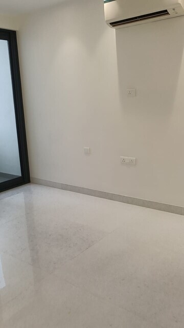 Room in 3 BHK Builder Floor at Vasant Vihar – for Rent