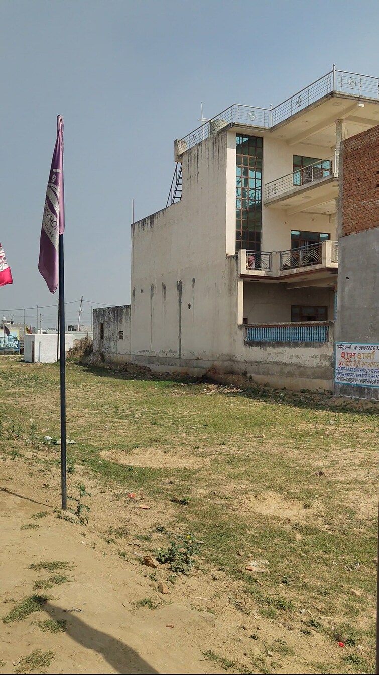 Cover Image, sector 10 greater noida  100 Sq.Yd. Plot In Sector 10 Greater Noida Greater Noida 8349330