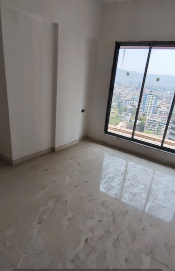 Room in 2 BHK Apartment at Thane West – for Sale