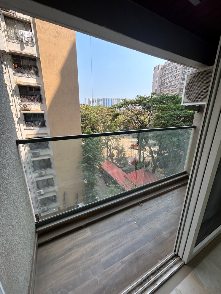 Balcony, gurukrupa-ghanshyam 2 Bedroom 650 Sq.Ft. Apartment In Naidu Colony Mumbai 8349356