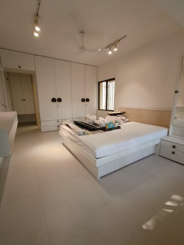 Bedroom in 2 BHK Apartment at Bandra West – for Rent