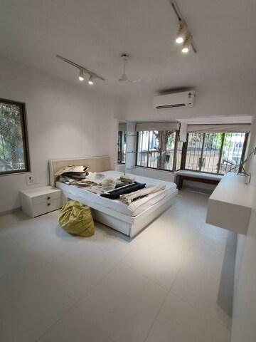Bedroom in 2 BHK Apartment at Bandra West – for Rent