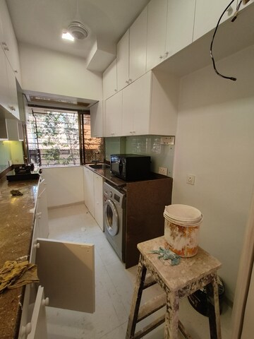 Room in 2 BHK Apartment at Bandra West – for Rent