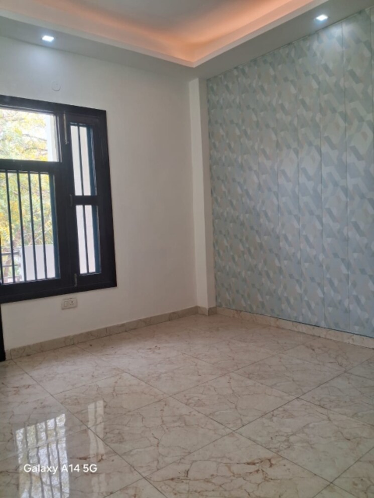 Room, vasundhara sector 5 3 Bedroom 1200 Sq.Ft. Builder Floor In Vasundhara Sector 5 Ghaziabad 8349432