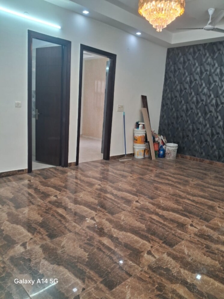 Room, vasundhara sector 5 3 Bedroom 1200 Sq.Ft. Builder Floor In Vasundhara Sector 5 Ghaziabad 8349432