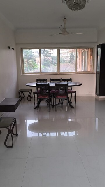 Living Room in 2.5 BHK Apartment at Bandra West – for Rent