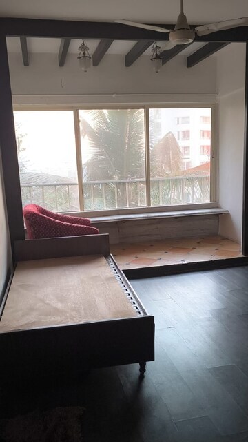 Living Room in 2.5 BHK Apartment at Bandra West – for Rent