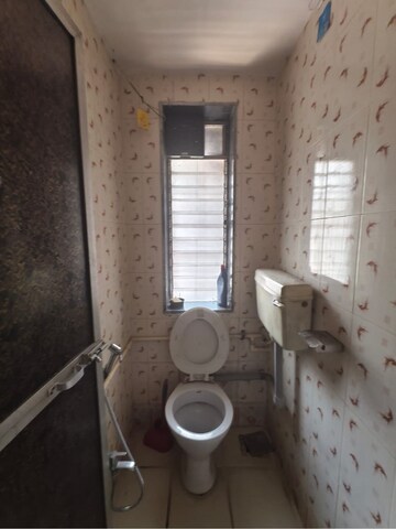 Bathroom in 1 BHK Apartment at Bandra West – for Rent