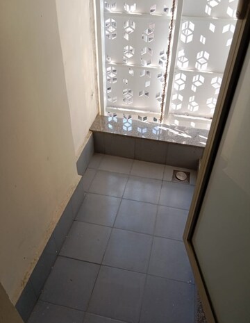 Balcony in 3 BHK Apartment at Shapoorji Pallonji Alpine, Kandivali East – for Rent