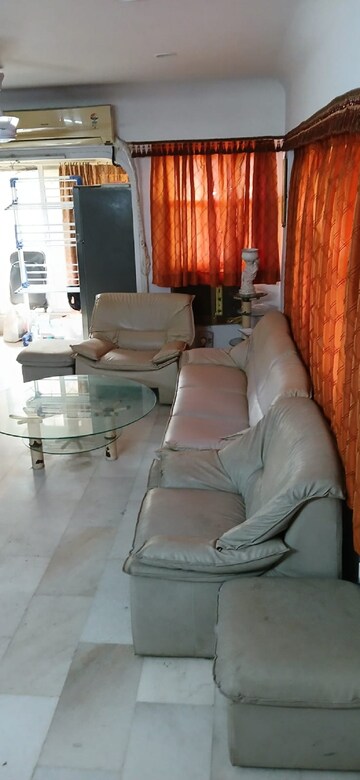 Living Room in 1 BHK Apartment at Khar West – for Rent