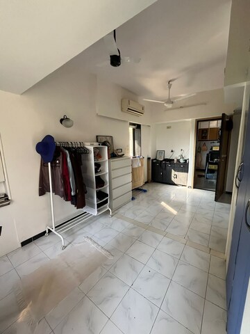 1 BHK Apartment For Rent in Bandra West