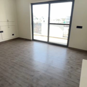 Room in 5 BHK Builder Floor at Sector 4 – for Sale
