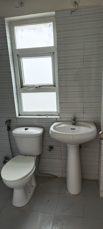 Bathroom in 2 BHK Builder Floor at BPTP Parkland Pride, Sector 77 – for Sale