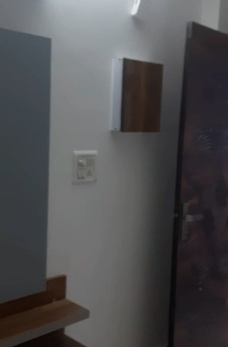 Room, sector 72 1 Bedroom 680 Sq.Ft. Builder Floor In Sector 72 Noida 8349541