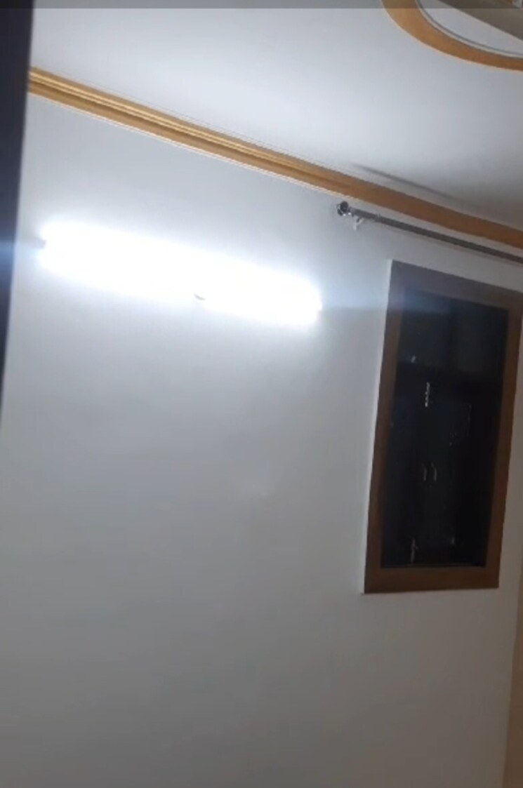 Room, sector 72 1 Bedroom 680 Sq.Ft. Builder Floor In Sector 72 Noida 8349541