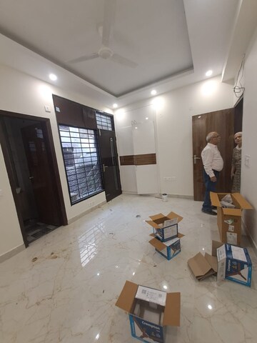 Living Room in 3 BHK Builder Floor at Empire Floors, Sector 57 – for Rent
