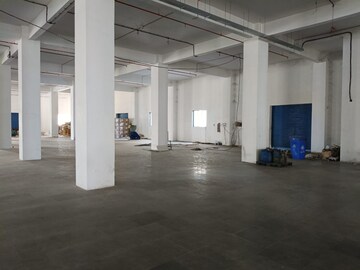 Parking in  Warehouse at Naigaon – for Rent