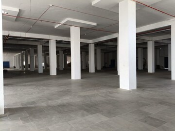 Parking in  Warehouse at Naigaon – for Rent