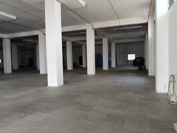 Parking in  Warehouse at Naigaon – for Rent