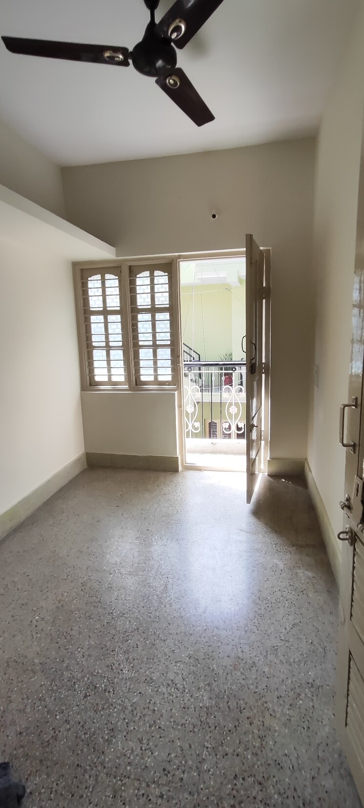 Room, koramangala 2 Bedroom 500 Sq.Ft. Builder Floor In Koramangala Bangalore 8349570