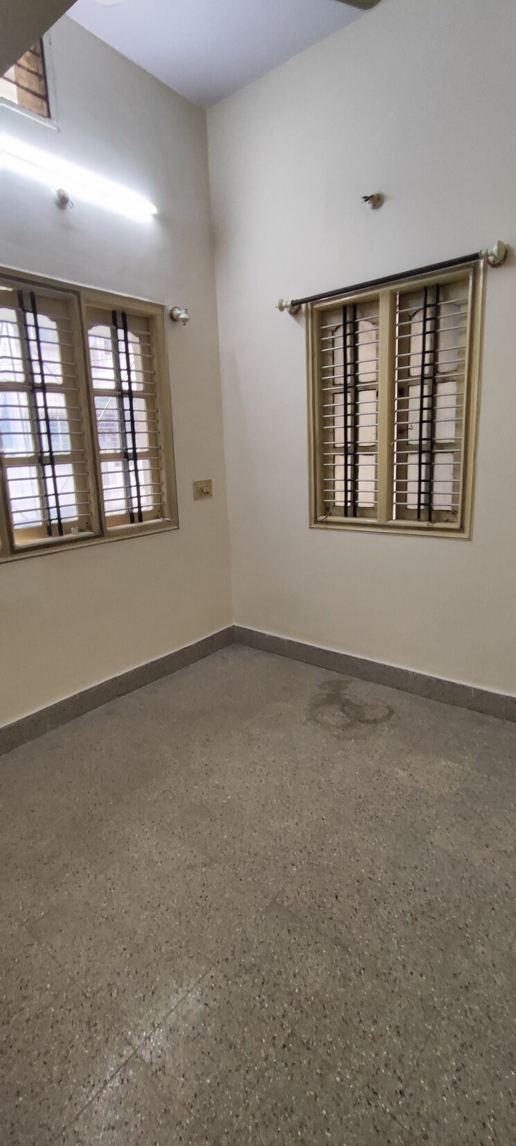 Room, koramangala 2 Bedroom 500 Sq.Ft. Builder Floor In Koramangala Bangalore 8349570