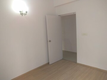 Room in 3 BHK Apartment at Moti Nagar – for Rent
