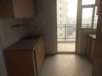 Room in 3 BHK Apartment at Moti Nagar – for Rent