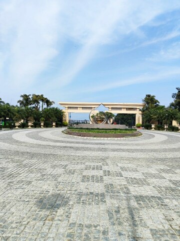 5 BHK Villa – Exterior View View at Sapphire Royale, Sultanpur Road - for Sale