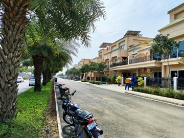 5 BHK Villa – Exterior View View at Sapphire Royale, Sultanpur Road - for Sale