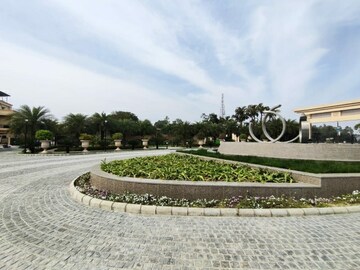 5 BHK Villa – Exterior View View at Sapphire Royale, Sultanpur Road - for Sale