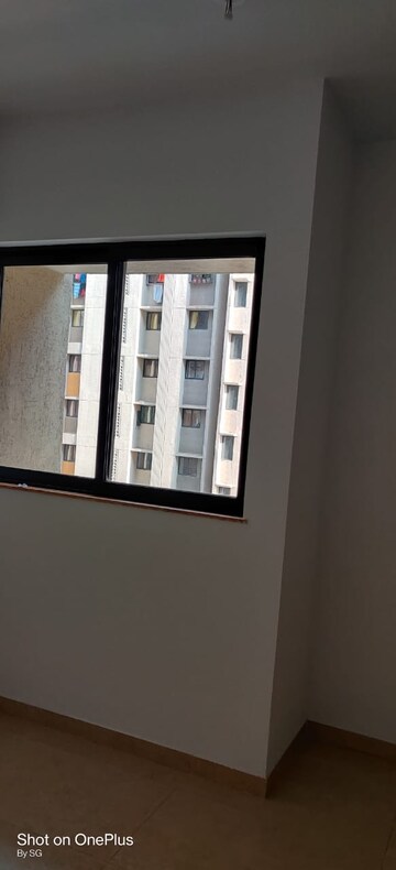Room in 2 BHK Apartment at Lodha Palava Clara A To D and D1, Dombivli East – for Rent