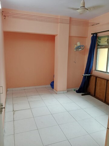 Room in 2 BHK Apartment at Manas Vastu Apartment, Naupada – for Rent