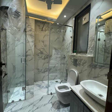 Bathroom in 4 BHK Builder Floor at Central Park 3 Flower Valley, Sohna Sector 33 – for Sale