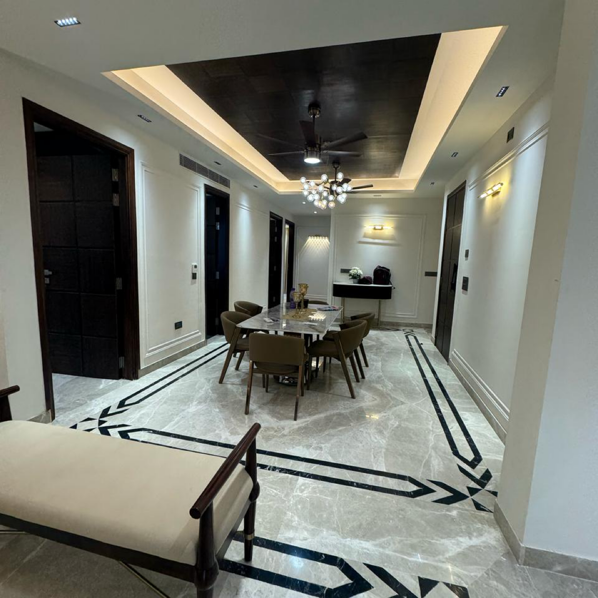 4 BHK + Servant Room Builder Floor For Sale in Central Park 3 Flower Valley