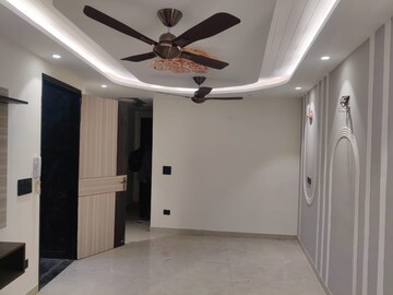 2 BHK Builder Floor For Rent in Govindpuri