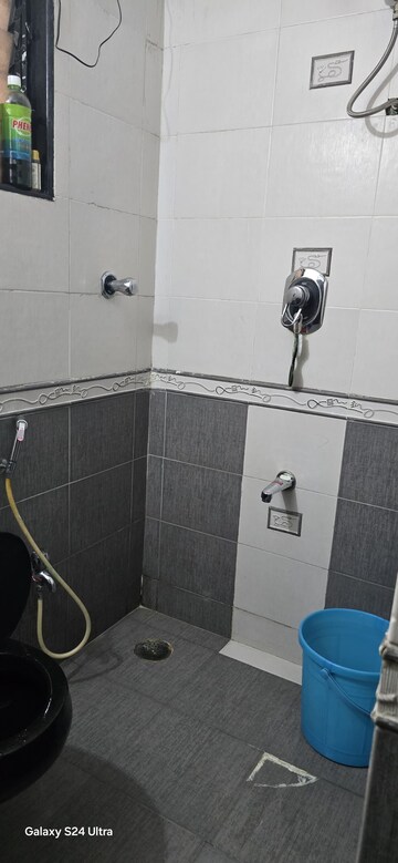 Furnished Amenities in 2 BHK Apartment at Jay Balaji CHS, Nerul Sector 6 – for Rent