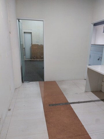 Room in  Office Space at Express Zone, Malad East – for Rent